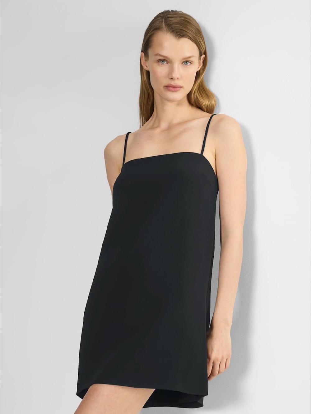 Wilfred Aritzia Sz S Black Renewal Crepette Square Neck Mini Shift Dress